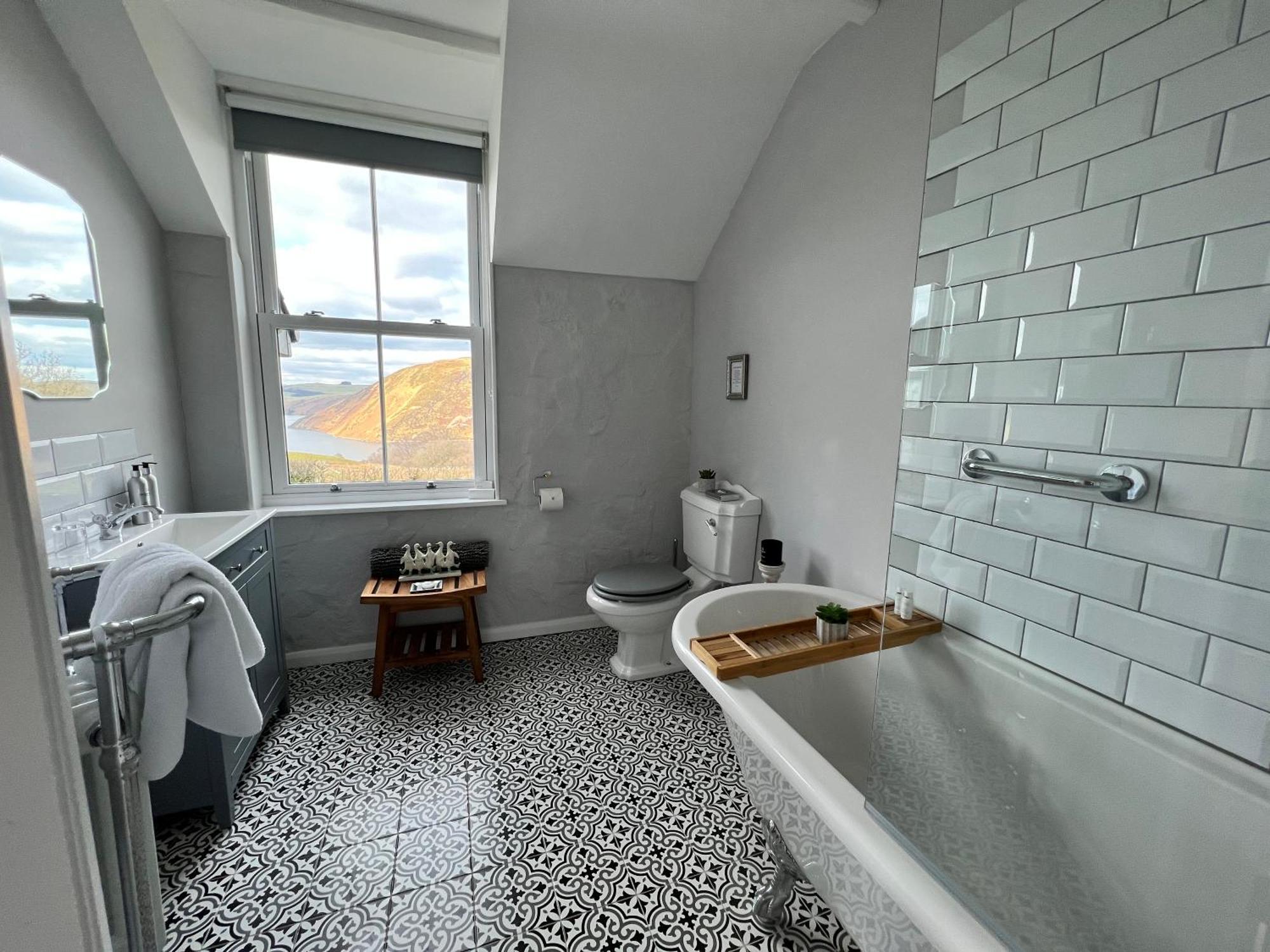 スランイドロイス Ty Capel Bed & Breakfast エクステリア 写真